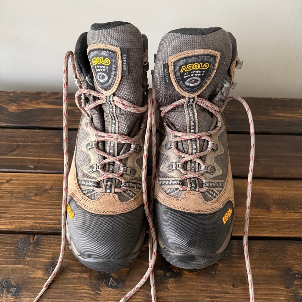 Asolo Women’s Charcoal and Beige Trekking Boots